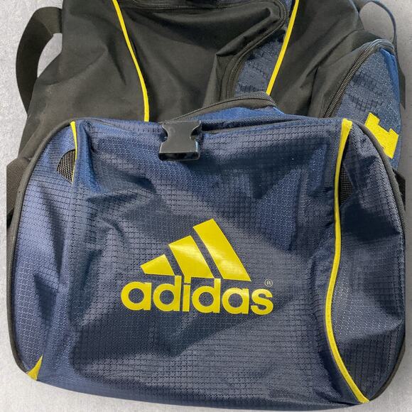 Adidas University of Michigan Wolverines Duffel Gym Bag Blue Yellow Logo Sports - Picture 7 of 12